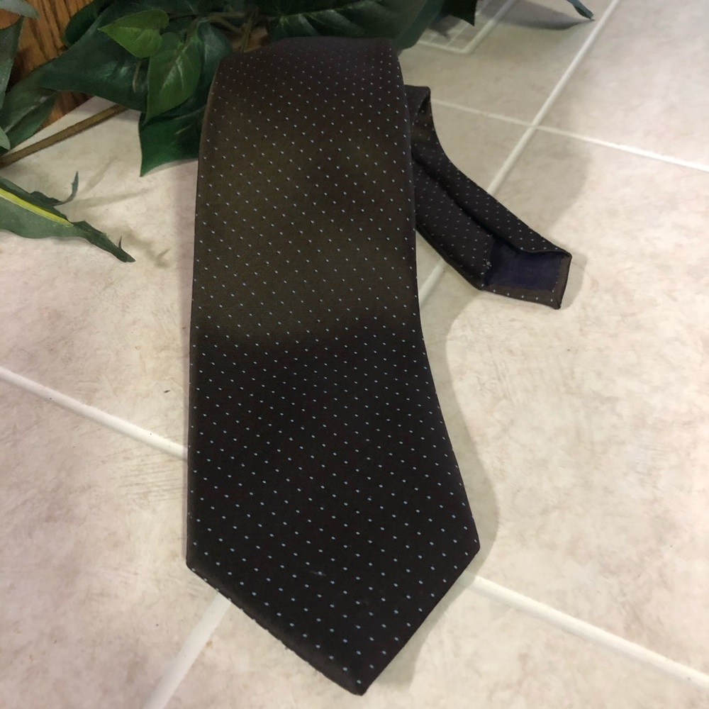 Exclusively Rothschilds Pin Dot Brown Tie 3” GUC